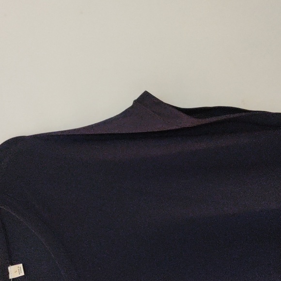 🎁  Cyrus Knits Top Black Size L Stretchy NWT Neutral Minimalist Modest - Picture 5 of 7